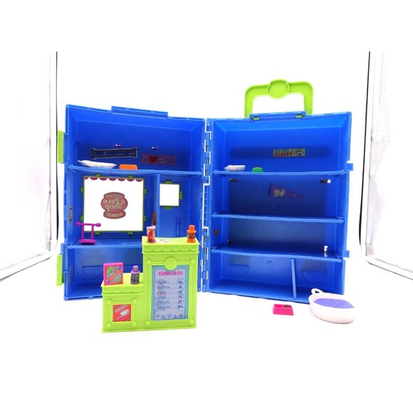 Littlest Pet Shop Kennel Playset Carry CaseVintage 1992 Kenner with some Acces